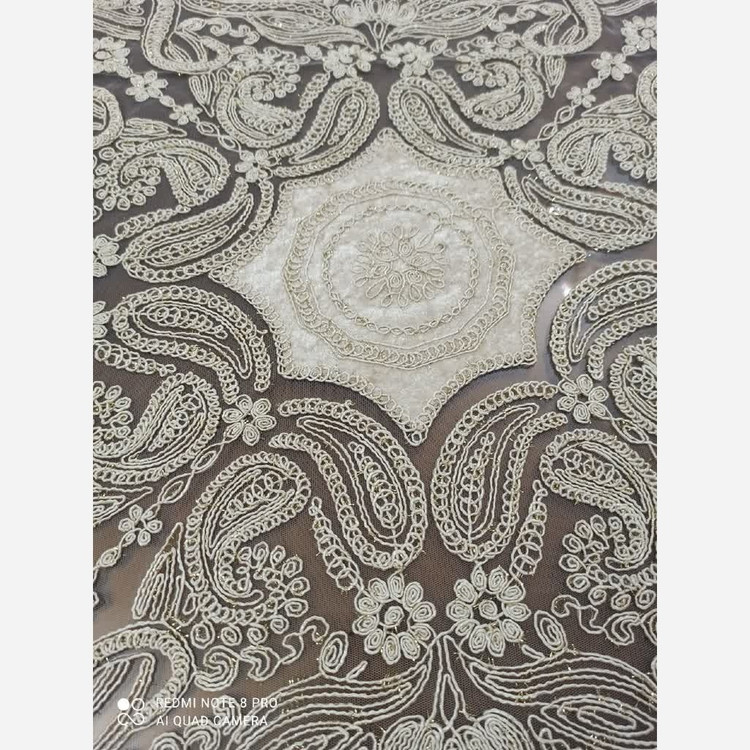 رومیزی مربع دانتل مخمل سه تکه طرح لاله جدید